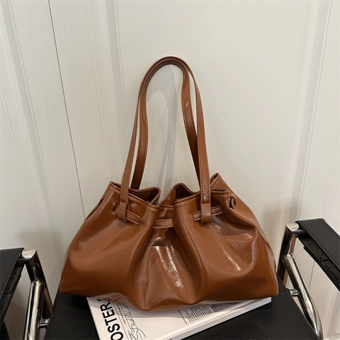 Damen Lackleder Tote Bag Große Kapazität Plissiert Kordelzug Schultertasche Mode Pendeln Glänzend