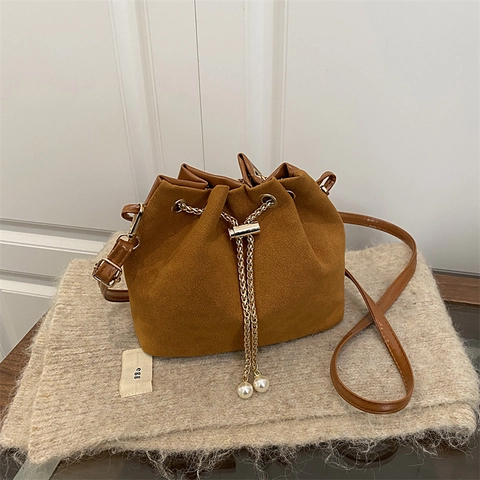Frosted Faux Suede Bucket Bag With Gold Chain Drawstring And Artificial Pearl Decor Crossbody Shoulder Handbag For Women