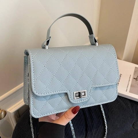 Quilted Diamond Pattern PU Leather Crossbody Bag Small Square Shoulder Handbag With Chain Strap And Metal Turn Lock Women