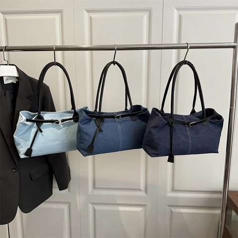 Retro Denim Tote Bag Large Capacity Underarm Shoulder Bag With PU Leather Handles Contrast Stitching For Women Commuter