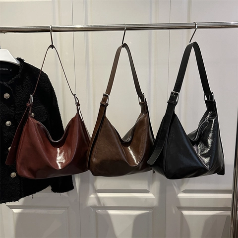 Large Capacity Tote Shoulder Bag Glossy PU Leather Adjustable Strap Commuting Minimalist Chic Women Hobo Handbag