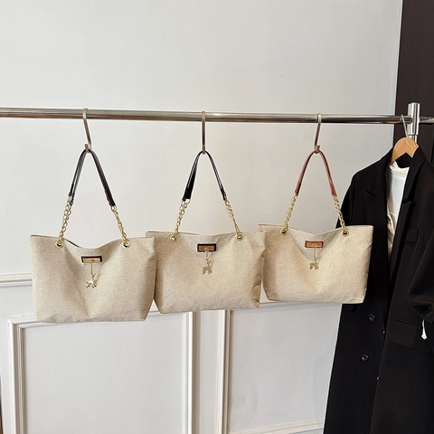 Retro Commuting Large Capacity Tote Bag Women Woven Fabric PU Leather Shoulder Bag With Metal Chain And Deer Charm