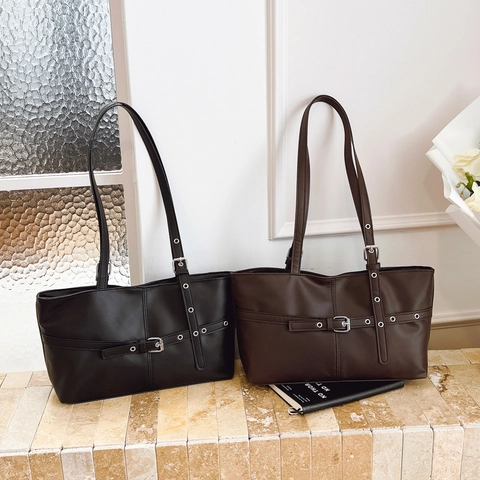 Bolso De Hombro De Cuero PU Vintage Bolso Tote Grande Con Ojales Metálicos Correa Ajustable Mujer Commuter