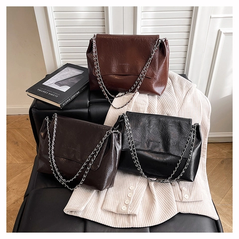 Crinkled PU Leather Shoulder Bag Large Capacity Chain Strap Vintage Urban Chic Flip Cover Bag For Women