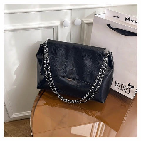 Crinkled PU Leather Shoulder Bag Large Capacity Chain Strap Vintage Urban Chic Flip Cover Bag For Women
