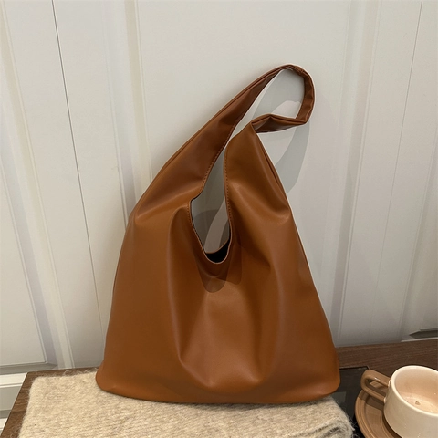 Minimalist Large Capacity Hobo Shoulder Bag PU Leather Solid Color Wide Strap Commuter Tote Bag For Women