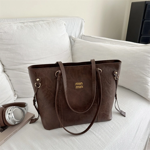 Grand Sac Cabas En Cuir PU Texture Rétro Polyvalent Sac À Main De Banlieue Femmes Style Rétro Matériel Métallique