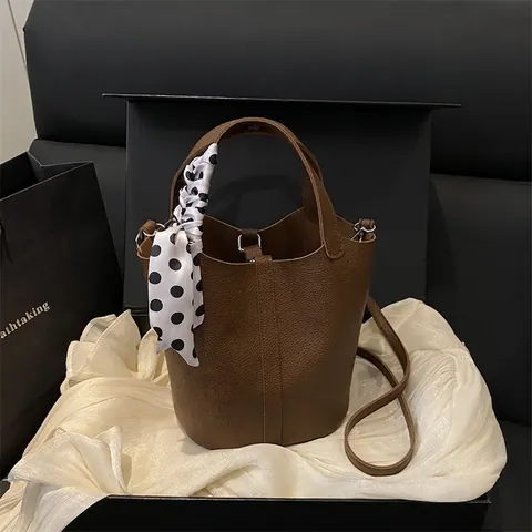 Eimer Tasche Damen Litschi Narben PU Leder Mit Gepunktetem Schal Handtasche Schultertasche Umhängetasche Mode Pendler Elegant