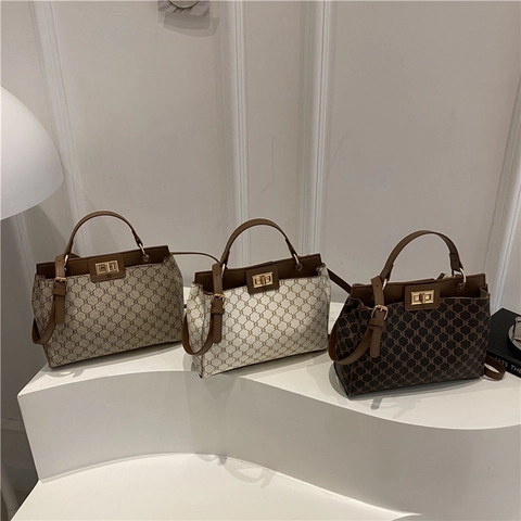 Vintage Monogram Handtas Dames PU Leer Crossbody Tas Met Metalen Slot Handvat Voor Modieus Dagelijks Gebruik