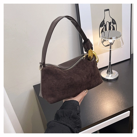Vintage Women Underarm Bag Suede Leather Gold Chain Shoulder Crossbody Handbag Commuting Style