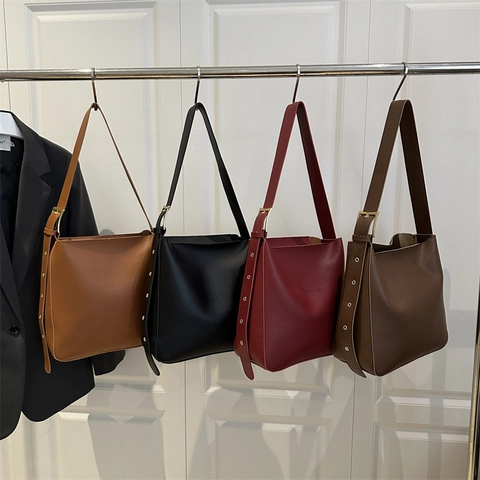 Damen Vintage PU Leder Schultertasche Minimalistische Hobo Tote Umhängetasche Mit Verstellbarem Riemen Mode Pendler Handtasche