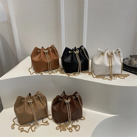 Bolso Cubo de Cuero PU con Textura Tejida para Mujer con Cordón y Cadena de Perlas Bolso de Hombro Casual para Uso Diario