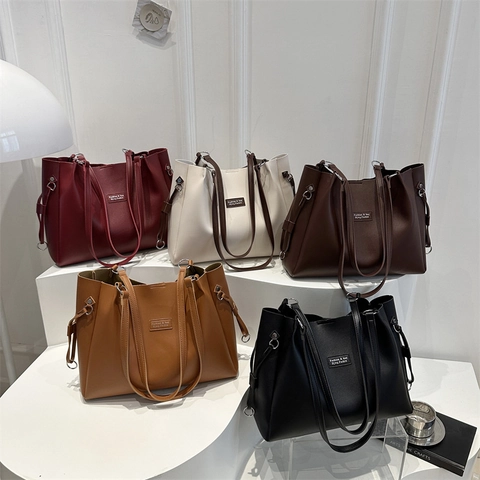 Bolso Tote de Cuero PU Retro de Gran Capacidad para Mujer Tendencia Callejera Color Sólido Bolso de Hombro Con Hebilla