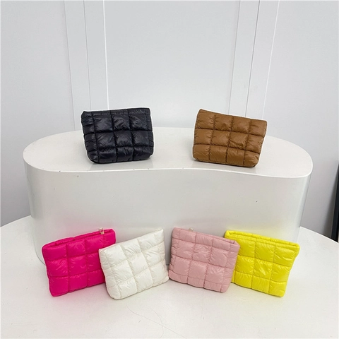 Bolso De Mano Acolchado Puffer Neceser De Almacenamiento De Tela Estilo Coreano Simple Organizador De Mano Para Mujer