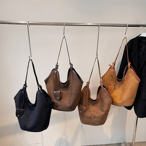 Large Capacity Tote Bag Women Retro Frosted PU Suede Leather Minimalist Shoulder Bucket Bag Commuter Handbag