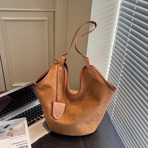 Bolso Tote de Cuero PU con Textura de Gamuza de Gran Capacidad para Mujer Color Sólido Bolso de Hombro Axila con Adorno