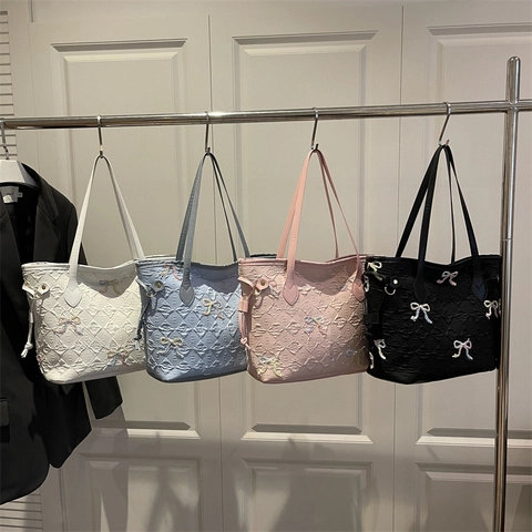 Borsa Tote In Nylon Trapuntato Con Ricamo A Fiocco Grande Capacità Borsa A Spalla Sottobraccio Per Donne Moda Quotidiana