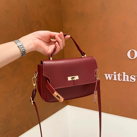 Retro Women PU Leather Handbag Small Square Shoulder Crossbody Bag With Gold Metal Turn Lock Top Handle For Daily Match