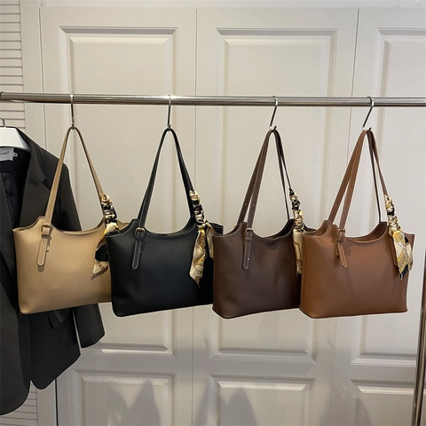 Borsa Tote da Donna in Pelle PU Grande Capacità Cuciture a Contrasto Decorazione a Foulard Casual Retro Moda Borsa a Tracolla