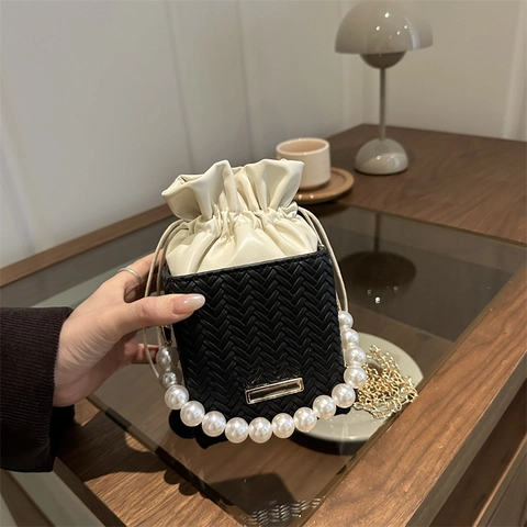 Woven Bucket Bag For Women With Artificial Pearl Handle And Chain Strap Fashion Sweet Crossbody Shoulder Bag