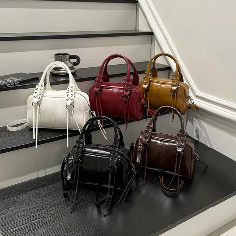 Glänzende Boston Handtasche Aus PU Leder Mit Schnürgriffen Lange Fransen Große Kapazität Schulter Umhängetasche Für Damen