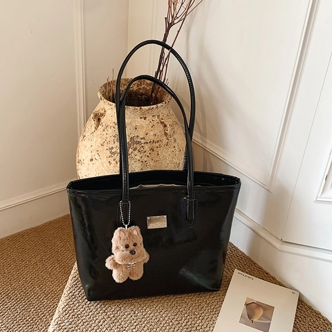 Women Glossy PU Leather Tote Bag Large Capacity Chic Minimalist Shoulder Handbag For Commuting With Plush Charm