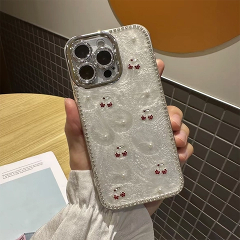 Luxury Rhinestone Artificial Pearl Cherry Phone Case For iPhone Glitter Mother Of Artificial Pearl Texture Shimmering Protective Cover For Women
