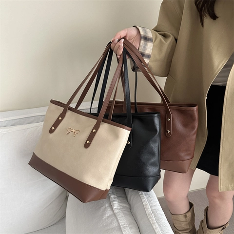 Damen Mode PU Leder Tragetasche Große Kapazität Schleifen Dekor Schultertasche Retro Colorblock Pendler Handtasche Für Den Alltag