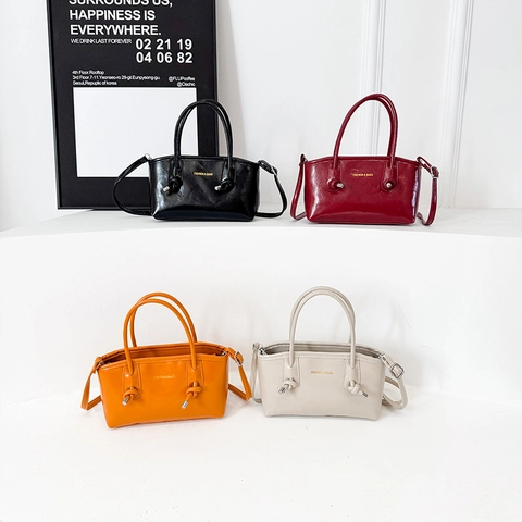 Borsa A Mano Chic In Pelle PU Lucida Per Donna Grande Capacità Moderna Tote Borsa A Spalla E Tracolla Con Scritte