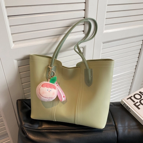 Borsa Tote Minimalista Grande Capacità Pelle PU Borsa A Spalla Con Pendente Pesca Peluche Per Donna Ufficio Quotidiano