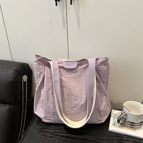 Minimalist Large Capacity Tote Bag For Women Pleated Crushed Texture Nylon Shoulder Bag Versatile Daily Commute Fashion Handbag