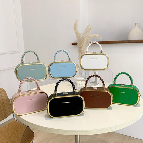 Bolso Caja Cuero PU Marco Metálico Asa Retorcida Cadena Moda Bolso Bandolera Para Mujer