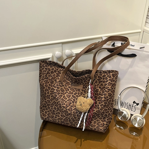 Damen Leopard Print Tote Bag Große Kapazität Polyester Schultertasche Mit Plüschbär Anhänger Mode Achsel Handtasche