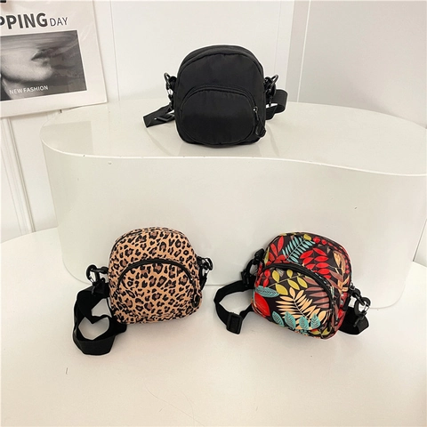 Leichte Wasserdichte Damen Casual Umhängetasche Kleine Schulter Brusttasche Für Den Täglichen Pendelverkehr Handy Mini Tasche