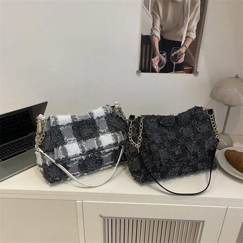 Retro Tweed Grid Shoulder Bag For Women Frayed Edge Small Square Bag With Metal Chain Polyester Fashion Crossbody Handbag