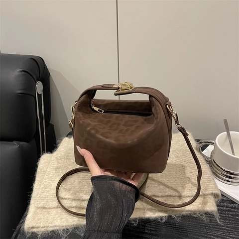 Women PU Leather Leopard Print Small Square Bag Fashion Casual Shoulder Crossbody Bag Urban Minimalist Handbag With Gold Lock