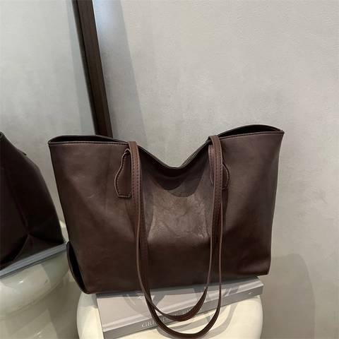Retro Large Capacity Tote Bag Synthetic Leather Fashion Commuter Shoulder Bag For Women Underarm Bag Simple Solid Daily Bag