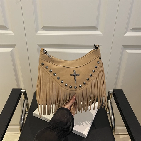 Borsa A Spalla Con Frange Da Donna Scamosciata Gotica Croce Borchie Retro Bohemien Hobo Borsa A Tracolla Regolabile