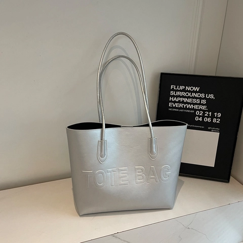Große Kapazität PU Leder Tote Bag Mit Innentasche Damen Geprägte Buchstaben Pendeln Mode Retro Schulter Magnetverschluss
