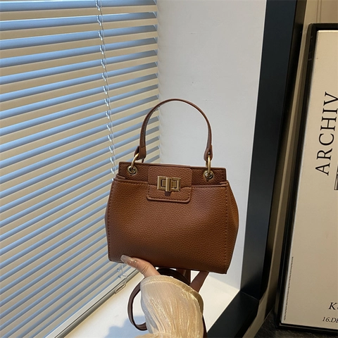 Women Litchi Pattern PU Leather Shoulder Bag Vintage Metal Lock Crossbody Bag Small Square Handbag For Daily Commuting