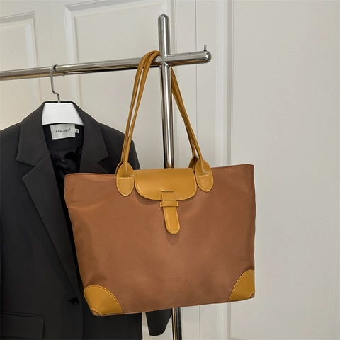 Borsa Tote Grande Capacità Nylon Pelle Sintetica Patchwork Resistente All'acqua Borsa A Tralla Donna Pendolare Moda