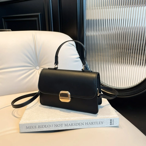 Simple Fashion Women PU Leather Crossbody Bag Small Square Handbag With Gold Lock Buckle Adjustable Shoulder Strap