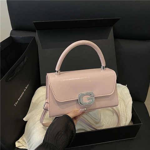 Damen Kleine Quadratische Handtasche PU Lackleder Strass G Schnalle Henkel Klappe Pendler Umhängetasche