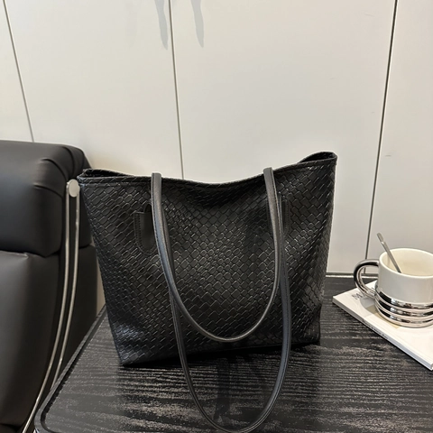 Πλεκτή Τσάντα Tote Μεγάλη Χωρητικότητα PU Δέρμα Τσάντα Ώμου Για Γυναίκες Vintage Κομψή Μίνιμαλ Τσάντα Χειρός