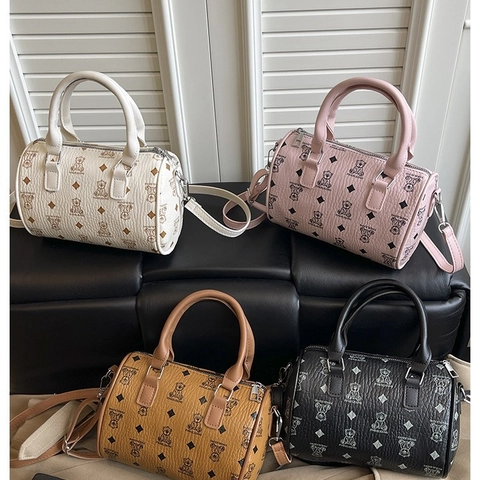 Sac Boston Femme Cuir PU Imprimé Ours Dessin Animé Mignon Sac À Bandoulière Cylindrique Rétro Avec Sangle Réglable Sac À Main