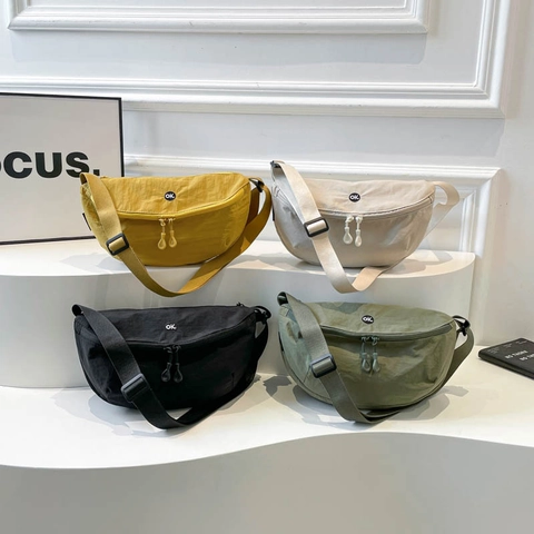Sac De Poitrine Croissant En Nylon Avec Patch OK Double Fermeture Éclair Bandoulière Réglable Sac À Bandoulière Décontracté