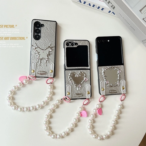 Foldable Screen Phone Case Metallic Silver PU Leather Mirror Heart Butterfly With Faux Artificial Pearl Chain Strap Luxury