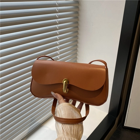Bolso De Axila De Cuero PU Minimalista Urbano Para Mujer Bolso De Hombro Baguette Color Sólido Con Cierre De Metal Dorado