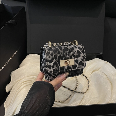 Leopard Print Mini Square Shoulder Bag PU Leather Quilted Chain Strap Twist Lock Trendy Crossbody Purse Women