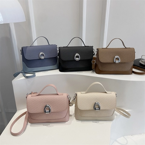 Women Woven Texture Crossbody Bag PU Leather Square Shoulder Bag Horseshoe Buckle Fashion Messenger Handbag Elegant